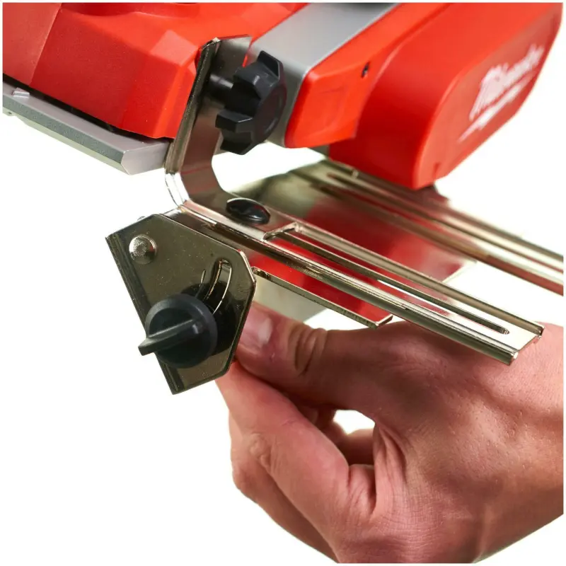 Aku hoblík Milwaukee M18 BP-402C, šířka 82 mm, odběr až 2 mm, bez Aku, 4933451113 (MI4933451113)